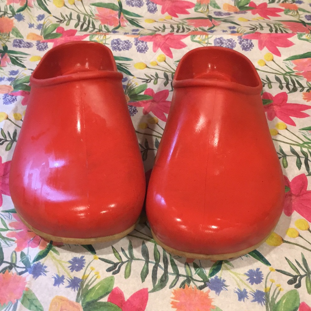 Clogs